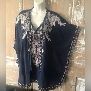Johnny Was Dark Blue Blouse Ivory Embroidery Scalloped Hem Open Sides PXS